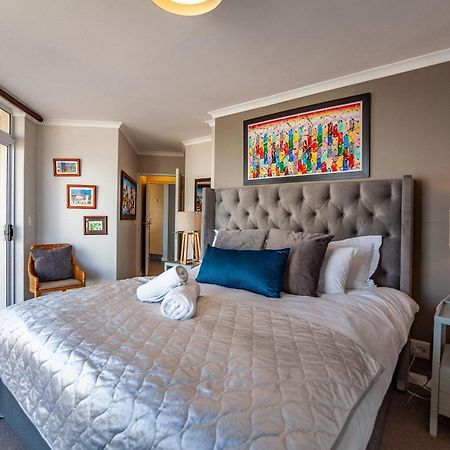 Luxury Ocean View Beachfront 2 Bed Apartment -206 The Waves, Blouberg, Cape Town Bloubergstrand Exterior photo