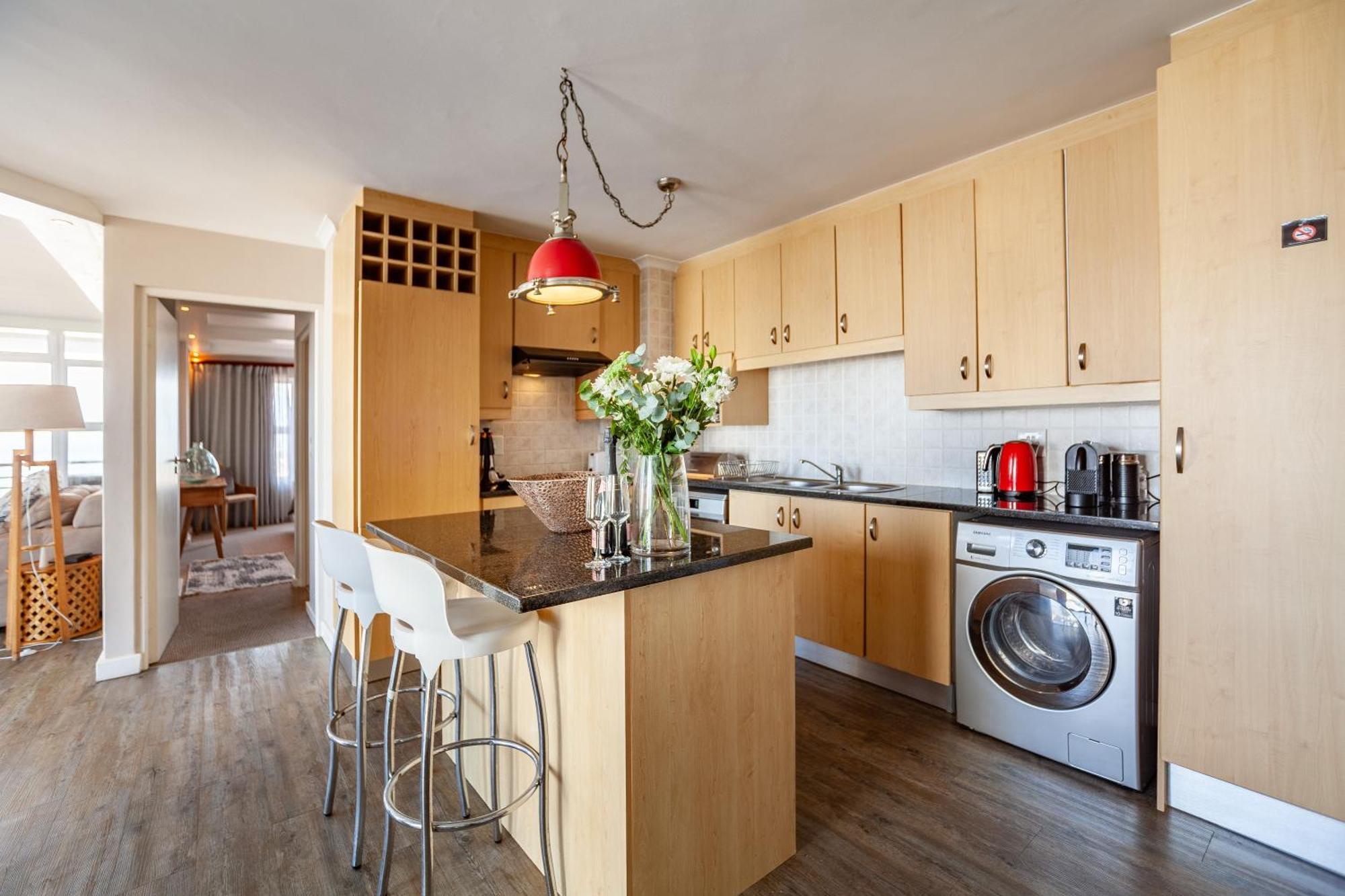 Luxury Ocean View Beachfront 2 Bed Apartment -206 The Waves, Blouberg, Cape Town Bloubergstrand Exterior photo